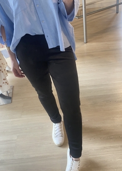 CALÇA VELUDO COTELÊ PRETA