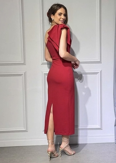 VESTIDO MIDI UM OMBRO SÓ VERMELHO na internet
