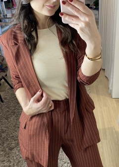 BLAZER MAUREN RISCA DE GIZ MARROM - comprar online
