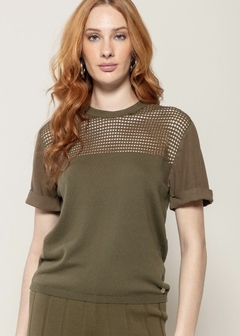 BLUSA DETALHE VAZADO BIAMAR VERDE MILITAR - comprar online