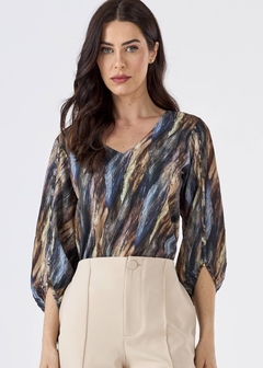 BLUSA DECOTE V ESTAMPADO AZUL - comprar online