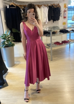 VESTIDO MIDI EVASE ROSA - comprar online