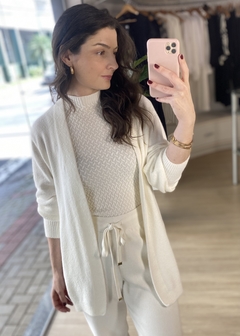 CASACO FIO PLUMA ALONGADO BIAMAR OFF WHITE na internet