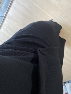 BLUSA ASSIMÉTRICA PRETO na internet