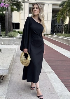 VESTIDO MIDI ASSIMÉTRICO PRETO - comprar online