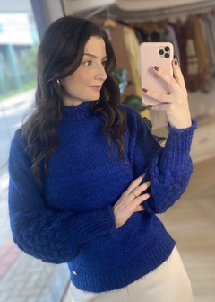 BLUSA DETALHE NA MANGA AZUL BIC - comprar online