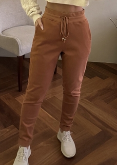 CALÇA SARJA ANSELMI 47322 CANELA