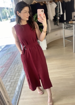 VESTIDO MIDI PESPONTADO VINHO - comprar online