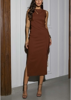 VESTIDO MIKAELY MARROM na internet