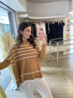 BLUSA AMPLA LISTRADA BIAMAR CARAMELO - Banana Blu