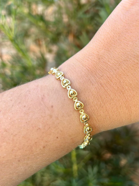 PULSEIRA CORAÇÃO E BOLINHAS - comprar online