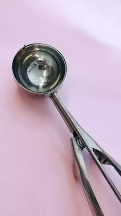 CUCHARA PARA HELADO ACERO INOXIDABLE CON RESORTE - tienda online