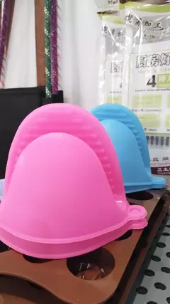 MANOPLA DE SILICONA en internet