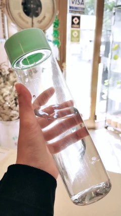BOTELLA CÓNICA PLÁSTICA 750cc