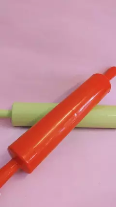 PALO DE AMASAR 35CM PLASTICO - comprar online