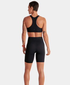 Bermuda Basic Fit Lupo na internet