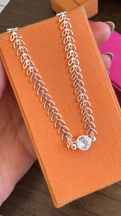 CHOKER SETA COM PONTO DE LUZ