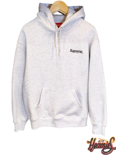 Buzo Supreme.