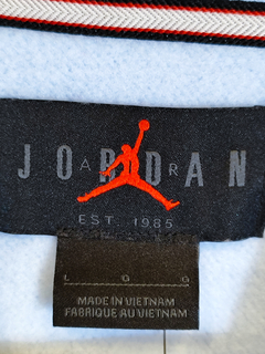 Buzo Jordan. en internet