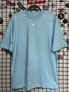 Camiseta Oversized Lisa Azul Bebe - comprar online