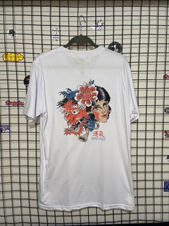 camiseta monte leste “oni” - Fade Company