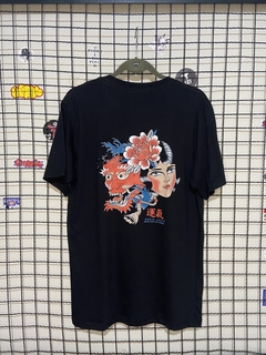 camiseta monte leste “oni”