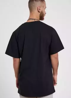 Camiseta Monte Leste "Alien" na internet