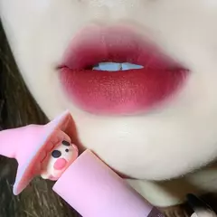 labial matte brujita en internet