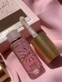 lip gloss con aplicador grande y brillitos - tienda online