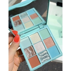 paleta de sombras con espejo en internet