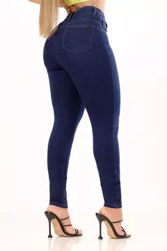 CALCA JEANS SKINNY BASICA MODELADORA CINTURA ALTA LEVANTA BUMBUM - AZUL ESCURO na internet