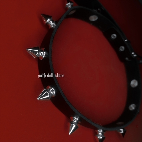 Choker Spikes