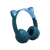 Fone de ouvido Bluetooth verde com orelhas de gatinho e microfone, ideal para uso diário.