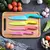 Conjunto de quatro facas coloridas com cabos em diferentes cores, ideal para uso na cozinha.