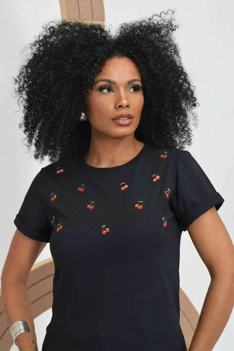 T-shirt Feminina Bordada 100% Algodão - Cereja