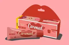 Carmed Hidratante Labial de Maçã do Amor com Cor na internet