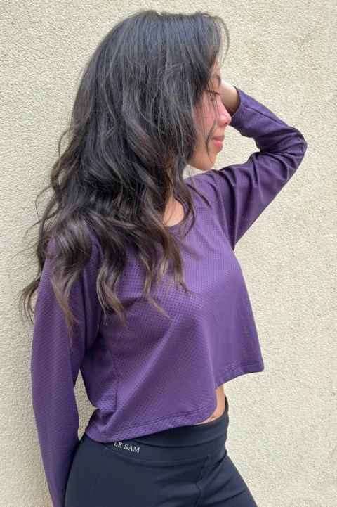 CROPPED MANGA LONGA/TAPA BUMBUM
