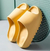 Desfrute do Puro Conforto em Casa com YZY - Chinelos Macios para Casais com Fundo Grosso e EVA Reforçado! Transforme seus Momentos em Casa em Puro Relaxamento e Estilo com Nossos Sapatos Interiores de Qualidade Superior. na internet