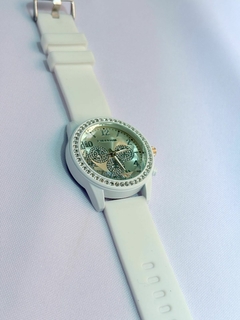 Relógio Resistente à água - 37mm - Pulseira silicone - CAROLA PRADO