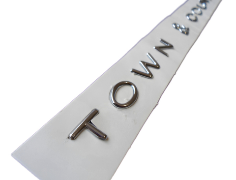 Emblema letra town country