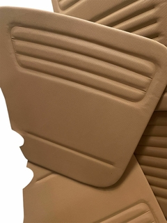 TAPAS DE PUERTA DE VOCHO COLOR CAMEL CON PUNTOS - comprar en línea