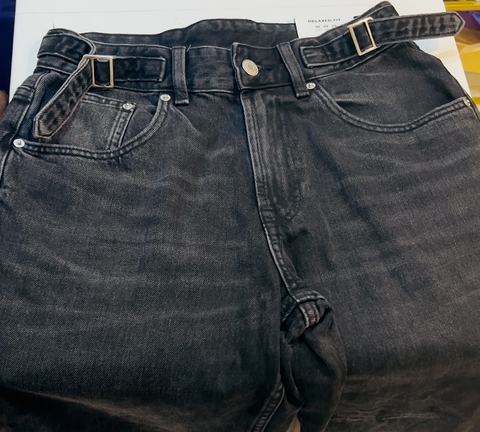 Pantalones mezclilla ZARA