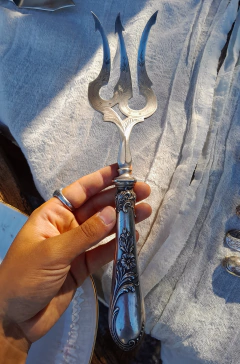 Tenedor de Servir Trabajado - Antiguedades JOE