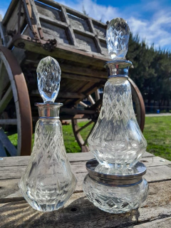 Par de Perfumeros con Frasco en Vidrio Tallados - comprar online