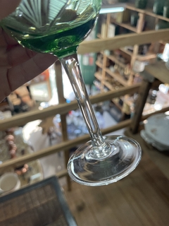 Imagen de 12 Copas Verdes de Vidrio Talladas