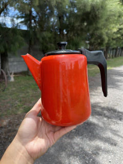 Cafetera Enlozada Capea a Estrenar en internet