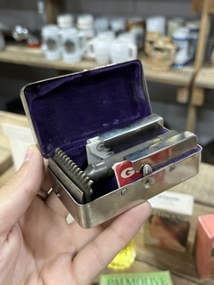 Máquina de Afeitar en Caja