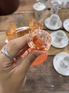 7 Copas con Botellón y Fuente ~ Carnival Glass