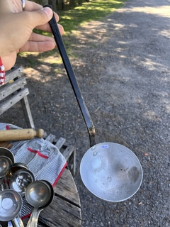 Cucharón de Aluminio y Metal