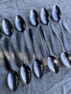 12 Cucharas Ac. Inox. Johnson Trabajadas - Antiguedades JOE